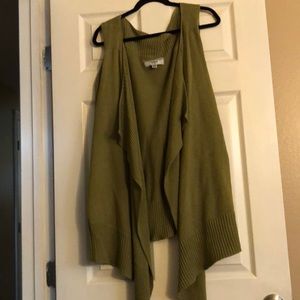 Sleeveless Sweater vest from Avenue Design